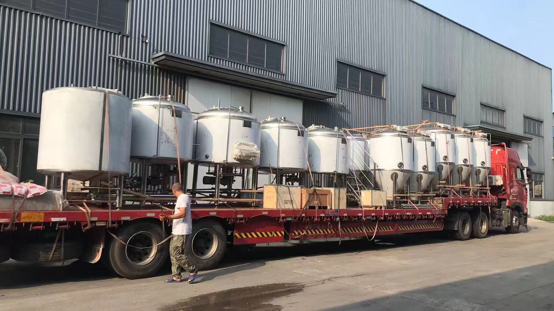 南京精酿啤酒设备厂—精酿啤酒设备